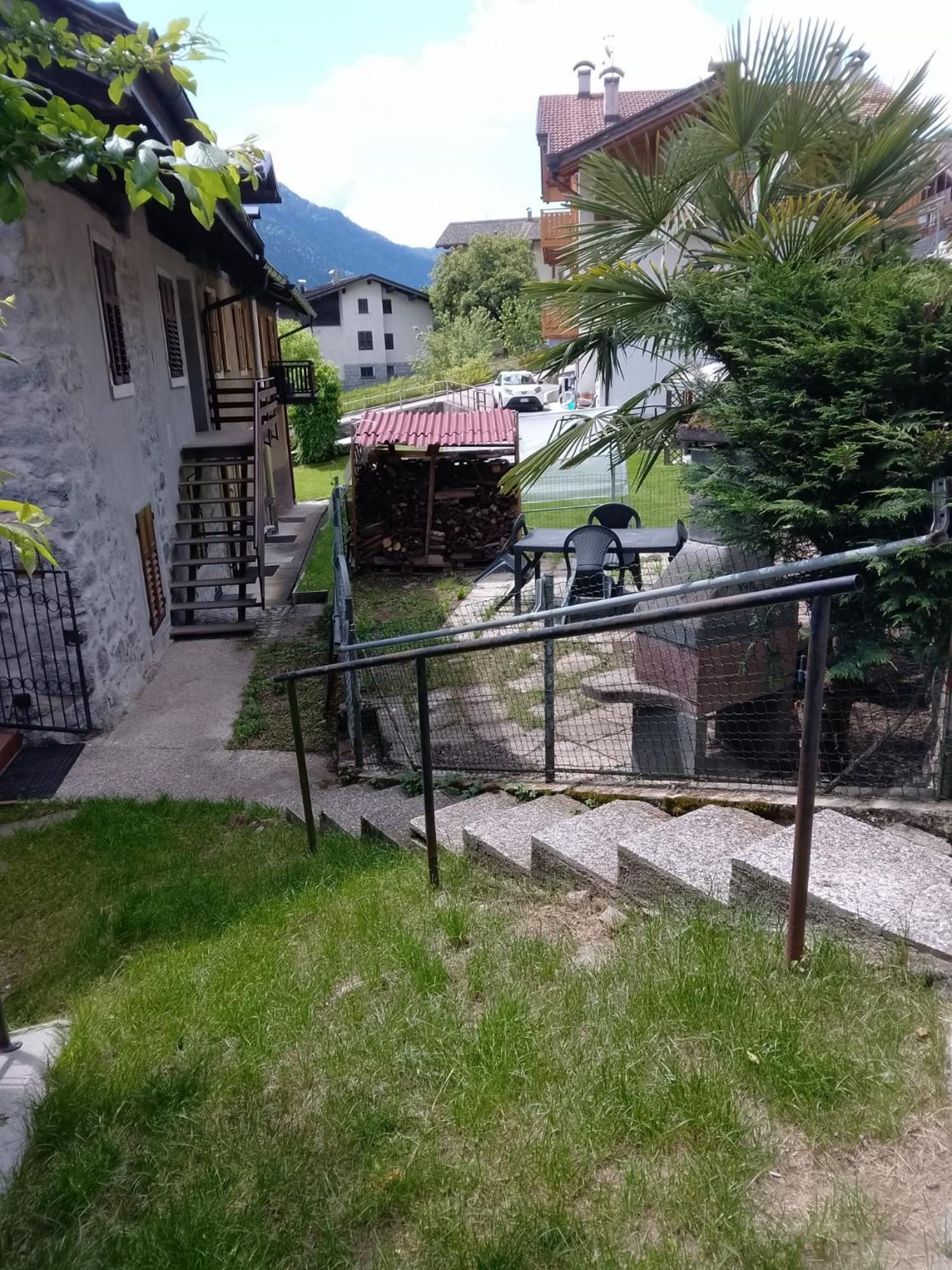 Appartamento La Casa Di Siro Caderzone Terme Esterno foto